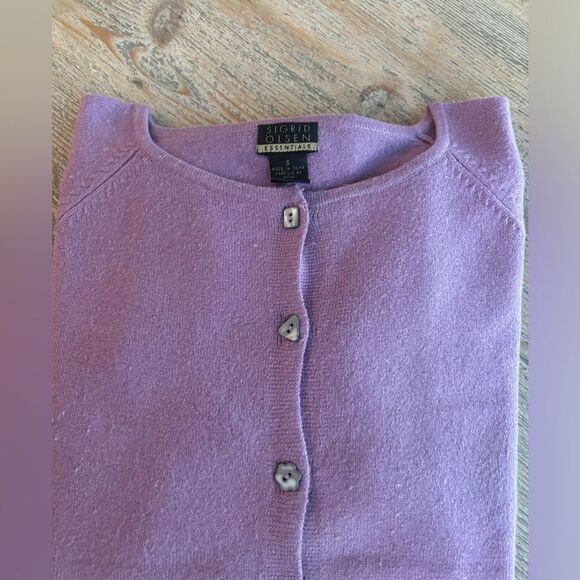 Sigrid Olsen  lavender silk/cashmere cardigan w/different shape buttons sz small - Picture 2 of 5